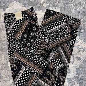 Chico's Black and Tan Geometric Women's Pants